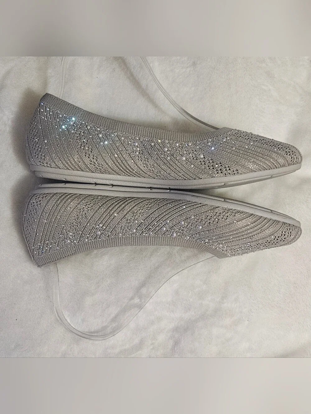 Skechers Taupe /Silver Glitter Knit Slip-On Flats Size 8 EUC